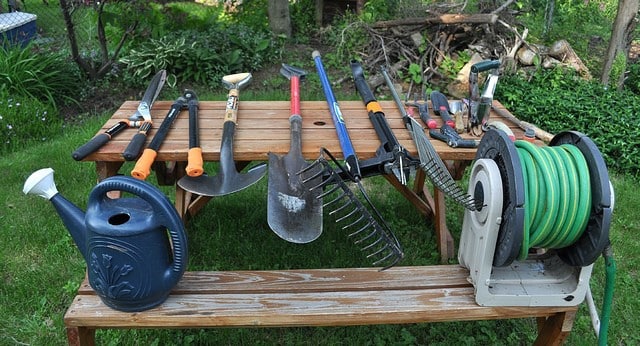 tous les outils de jardin